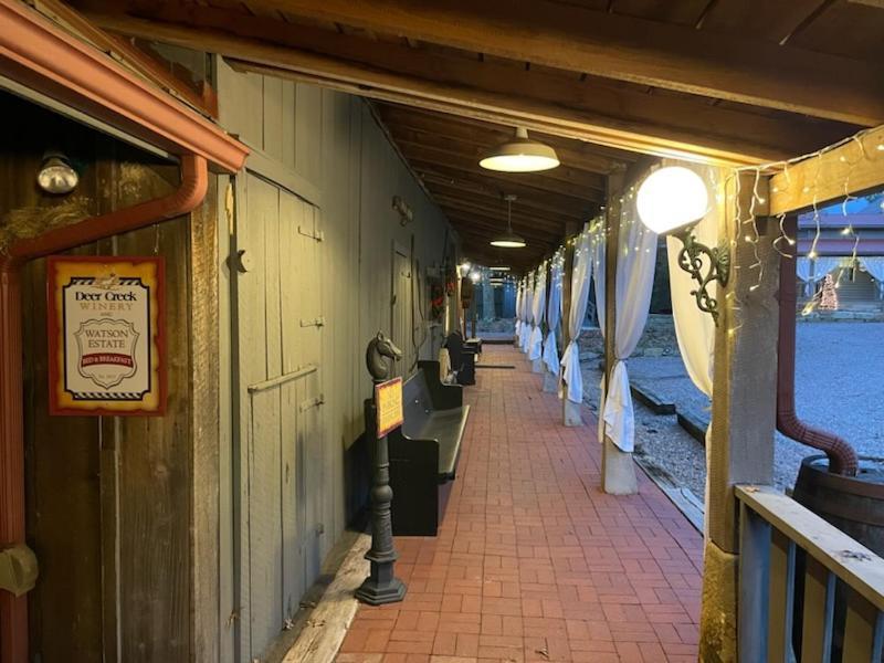 Watson Estate Bnb & Deer Creek Winery Uniontown Bagian luar foto