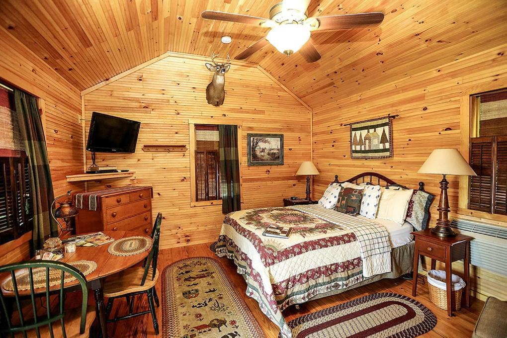 Watson Estate Bnb & Deer Creek Winery Uniontown Bagian luar foto